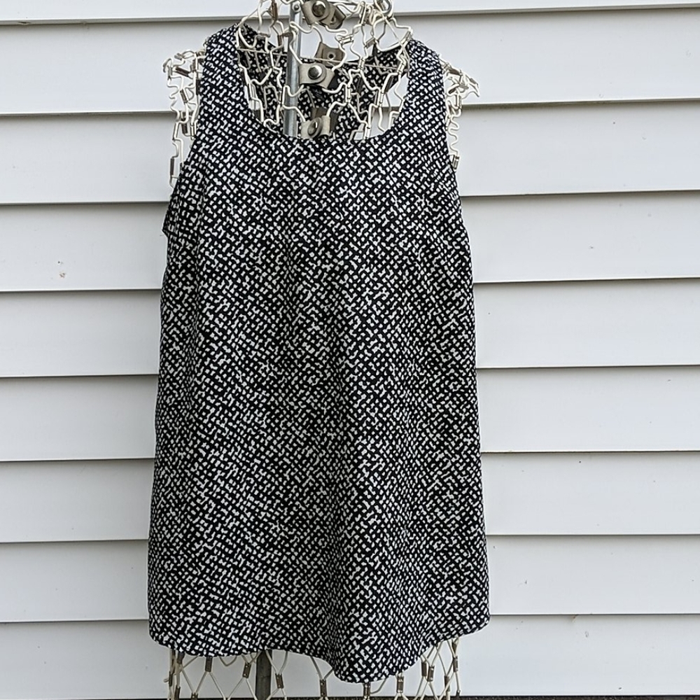 Mossimo black and white racerback tank top